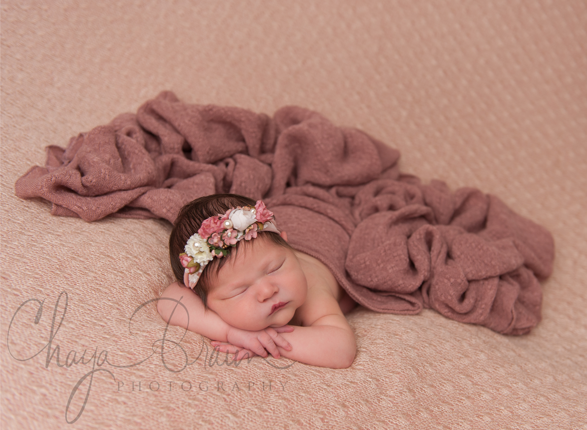 Chaya Braun Photography newborn baby girl