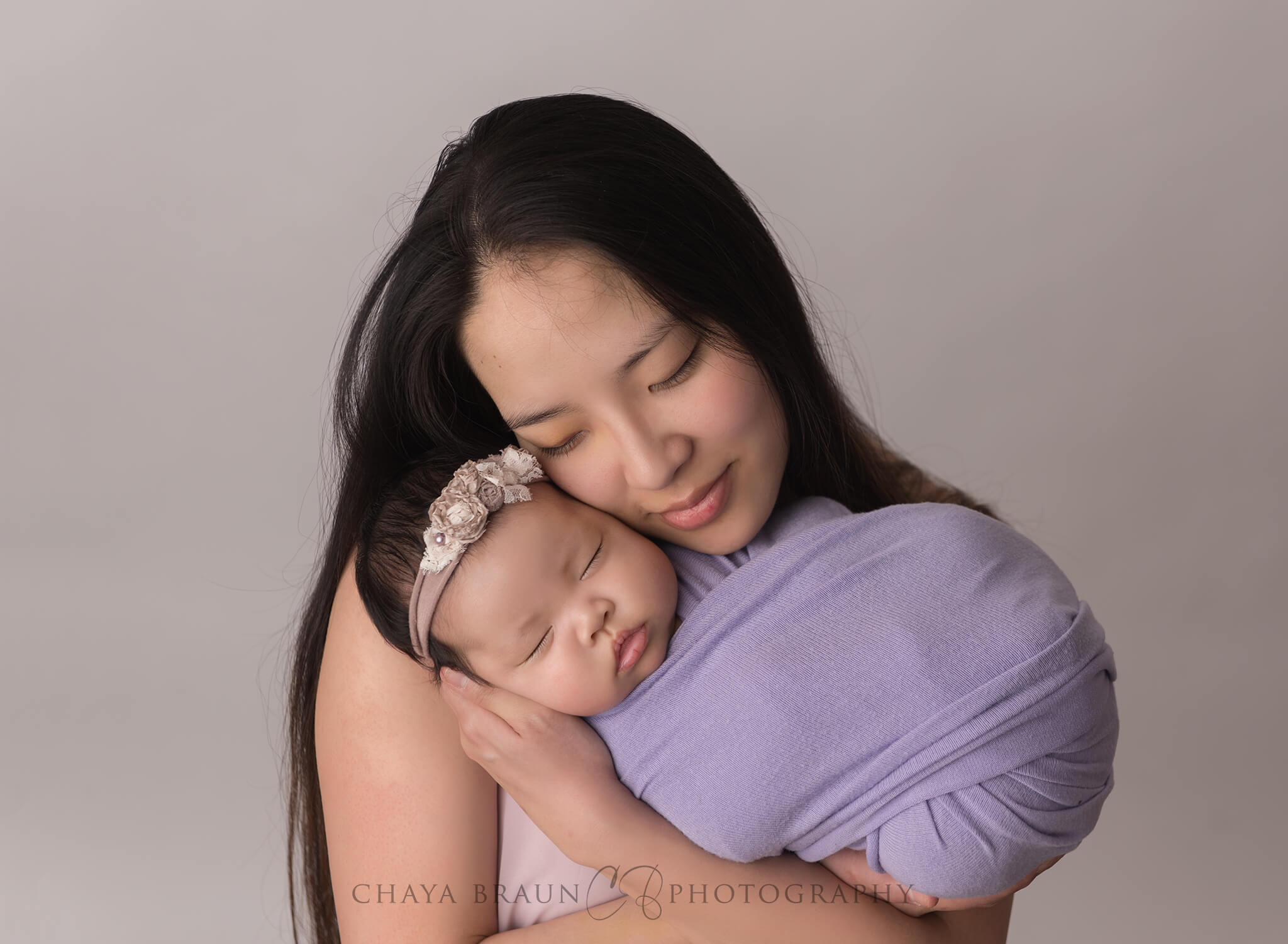 newborn and mom photography